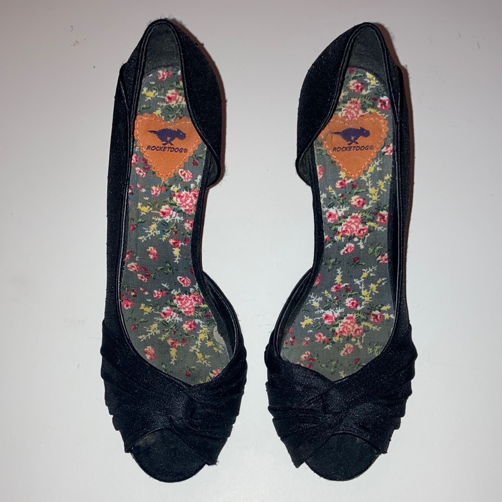 Rocket Dog peep toe d’orsay pump